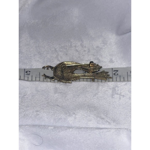 Vintage AMBASSADOR- Gold Tone Roadrunner Bird Green Gem Eye Brooch Pin- 2.5” - Picture 6 of 6